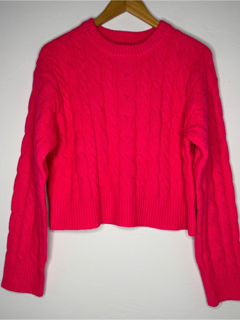 Soft pink cable knit sweater in size Small A New Day cozy crewneck